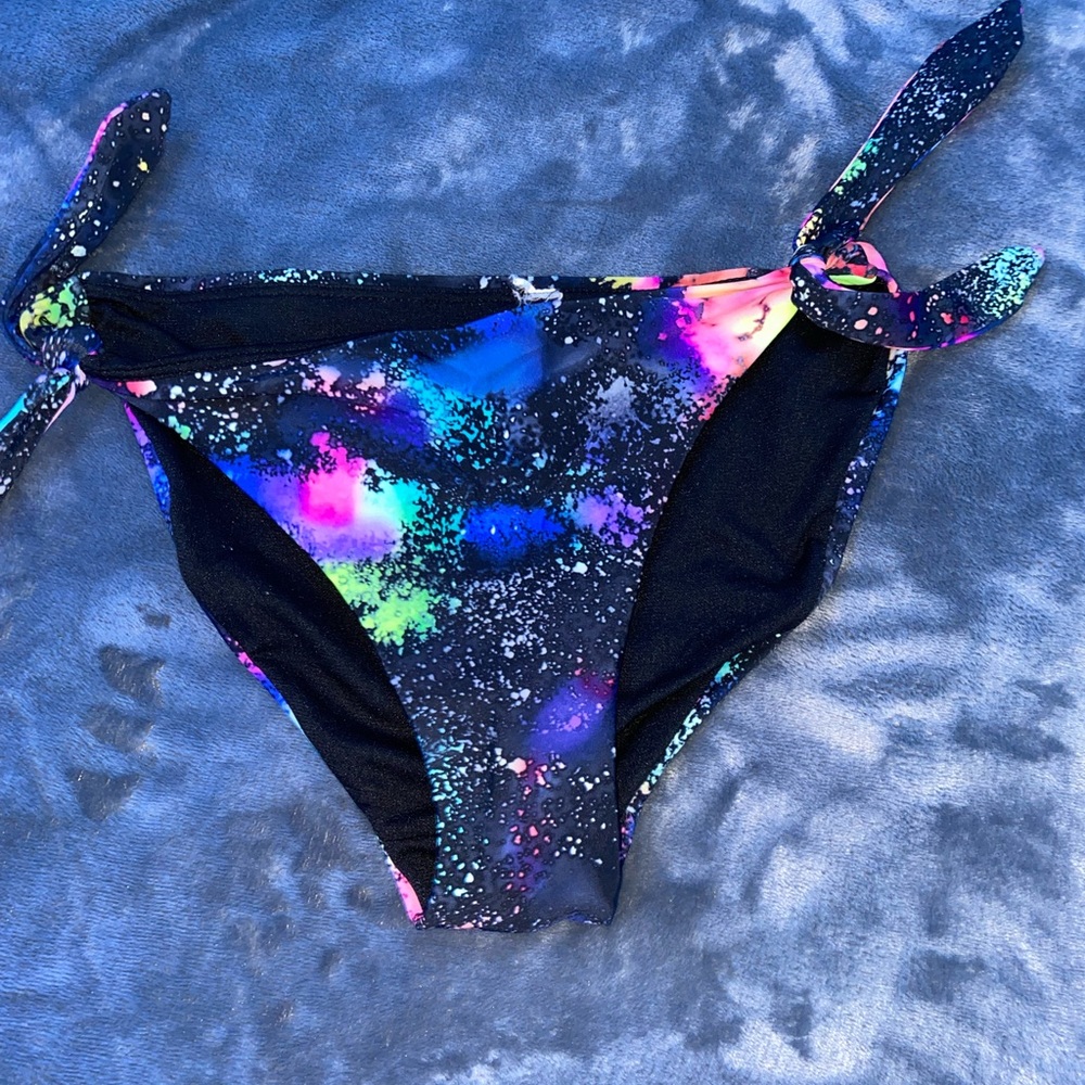 Tie-dye target bathing suit bottoms